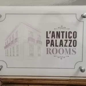 https://lantico-palazzo-rooms.catania-hotels.net